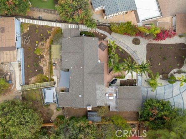 19419 Oxnard Street, Tarzana (los Angeles) CA 91356
