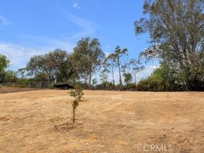 19419 Oxnard Street, Tarzana (los Angeles) CA 91356