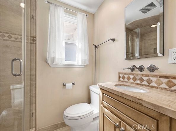 8383 Paso Robles Avenue, Northridge (los Angeles) CA 91325