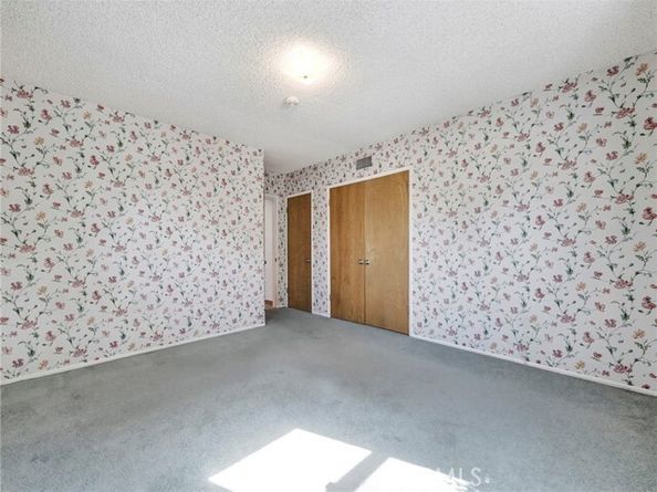 8383 Paso Robles Avenue, Northridge (los Angeles) CA 91325