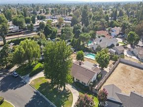 8383 Paso Robles Avenue, Northridge (los Angeles) CA 91325