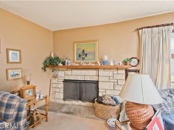 19816 Marilla, Chatsworth (los Angeles) CA 91311