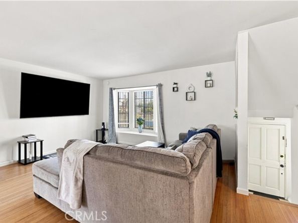 14715 Saticoy 9, Van Nuys (los Angeles) CA 91405