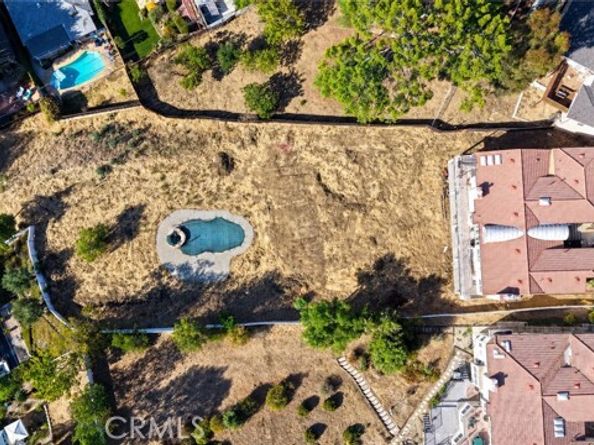 21765 Ybarra, Los Angeles CA 91364