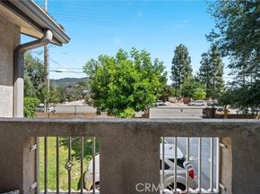 14661 oak road, Sylmar (los Angeles) CA 91342