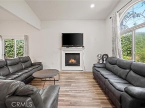 14661 oak road, Sylmar (los Angeles) CA 91342