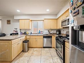 14661 oak road, Sylmar (los Angeles) CA 91342