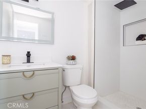 16235 Plummer, North Hills (los Angeles) CA 91343