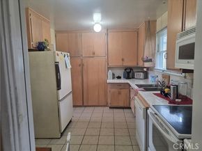 19132 Friar, Tarzana (los Angeles) CA 91335