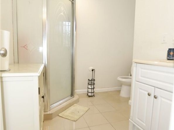 50 Paradise, Carson CA 90745