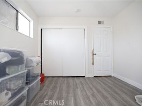50 Paradise, Carson CA 90745