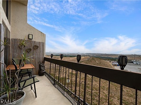 8180 Manitoba Street 350, Playa Del Rey (los Angeles) CA 90293
