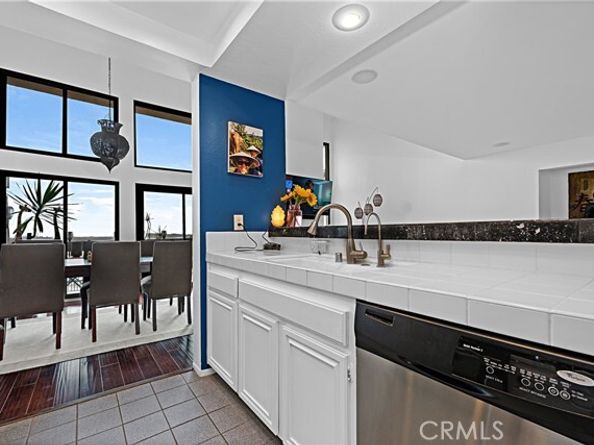 8180 Manitoba Street 350, Playa Del Rey (los Angeles) CA 90293
