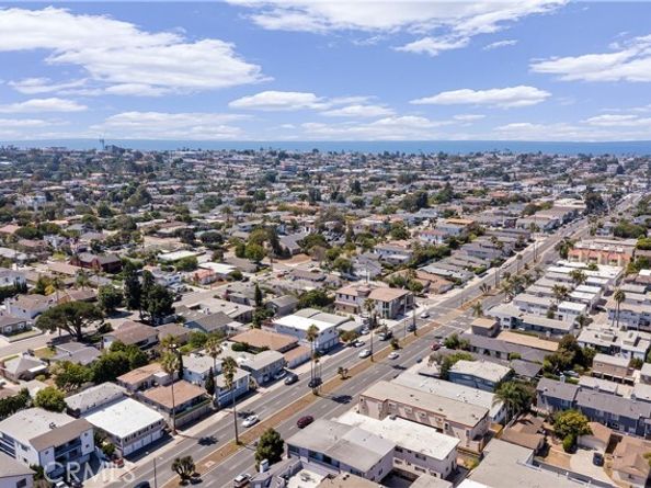 1436 Manhattan Beach Boulevard, Manhattan Beach CA 90266