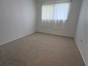 9047 Langdon Avenue 38, North Hills (los Angeles) CA 91343