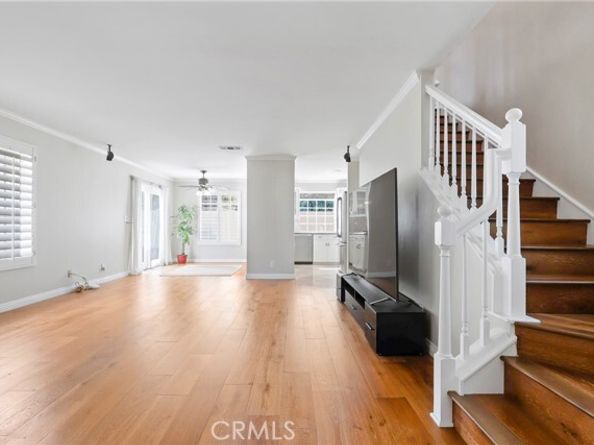 3327 California Avenue, Signal Hill CA 90755