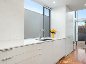 34 S Venice Boulevard 2, Venice (los Angeles) CA 90291