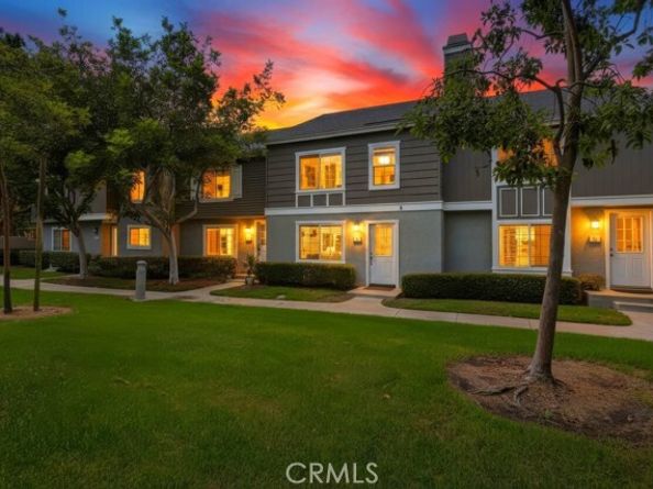 59 Thicket 41, Irvine CA 92614