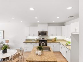 81 Savannah, Lake Forest (el Toro) CA 92630