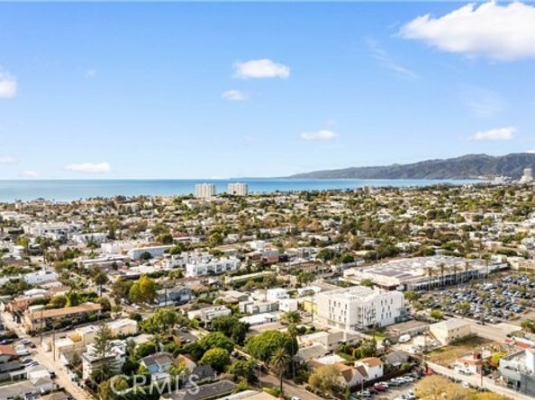 713 Flower Ave, Venice (los Angeles) CA 90291