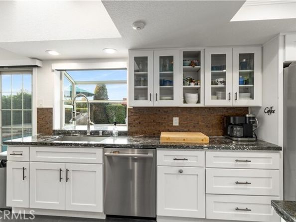 22911 Plainview, Lake Forest (el Toro) CA 92630