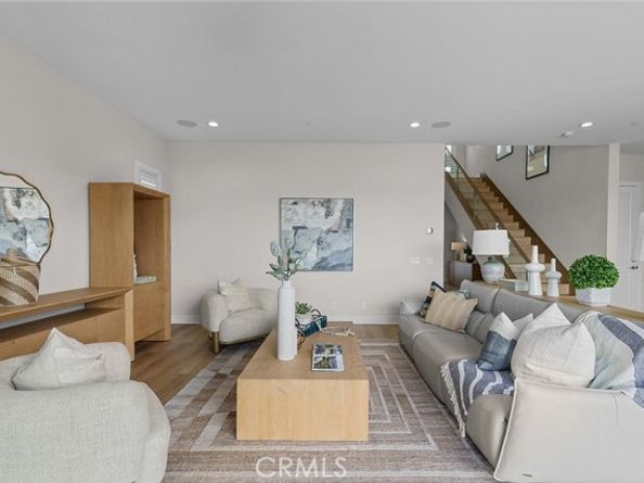 160 Royal, Lake Forest (el Toro) CA 92630