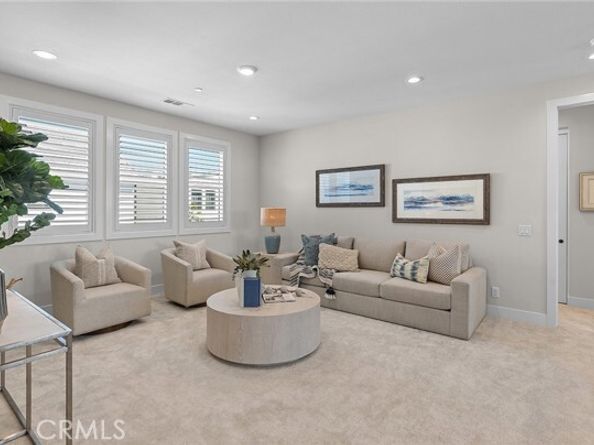 160 Royal, Lake Forest (el Toro) CA 92630