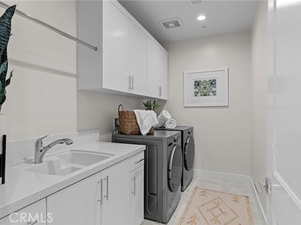 160 Royal, Lake Forest (el Toro) CA 92630