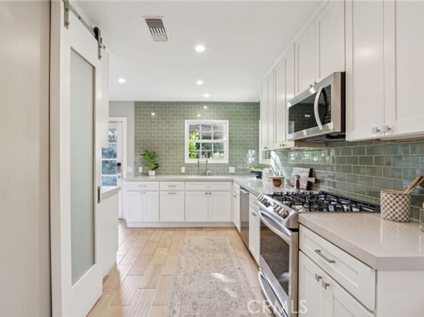 5535 Ranchito Avenue, Sherman Oaks CA 91401