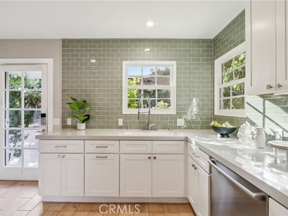 5535 Ranchito Avenue, Sherman Oaks CA 91401