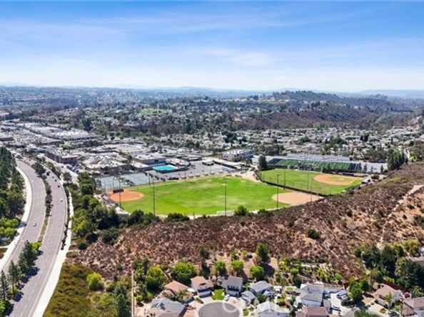27325 Cranbrooke Drive, Lake Forest (el Toro) CA 92630