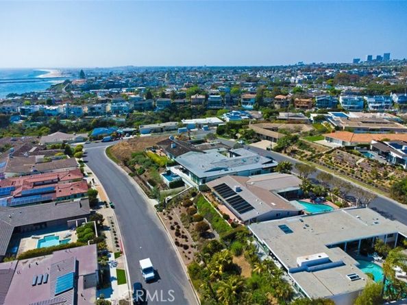 4521 Orrington Road, Corona Del Mar (newport Beach) CA 92625