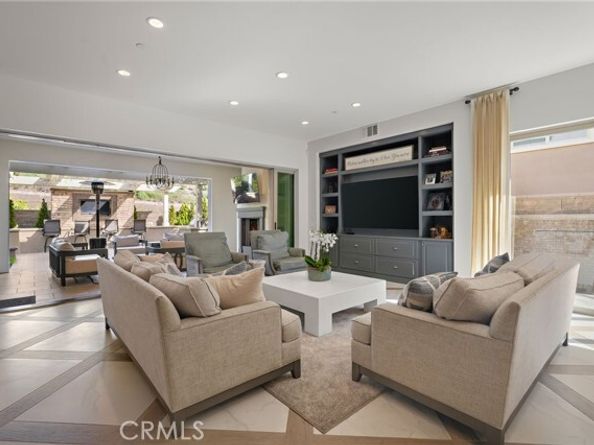 1552 Sunset View Dr, Lake Forest (el Toro) CA 92679