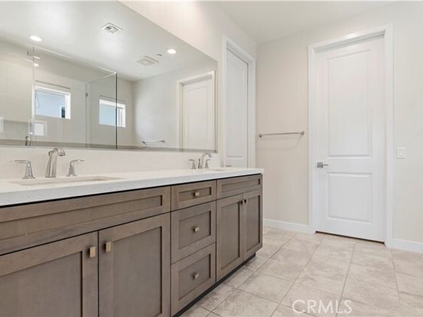 120 Holliston, Lake Forest (el Toro) CA 92630
