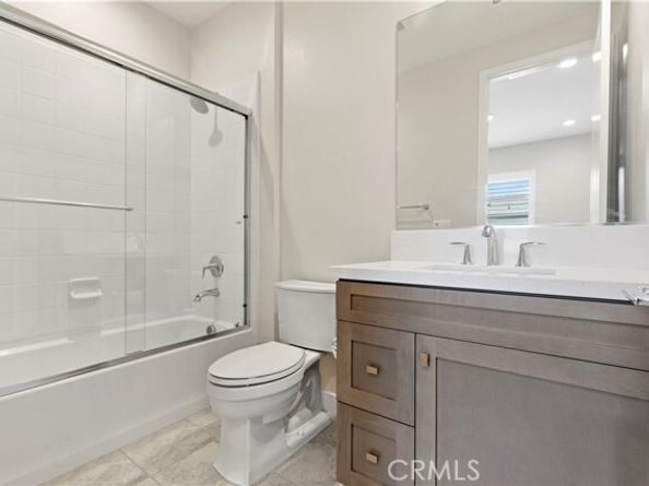 120 Holliston, Lake Forest (el Toro) CA 92630