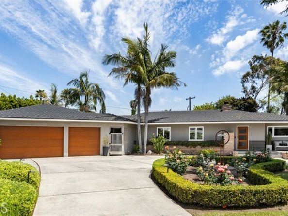 2516 Vista Baya, Newport Beach CA 92660
