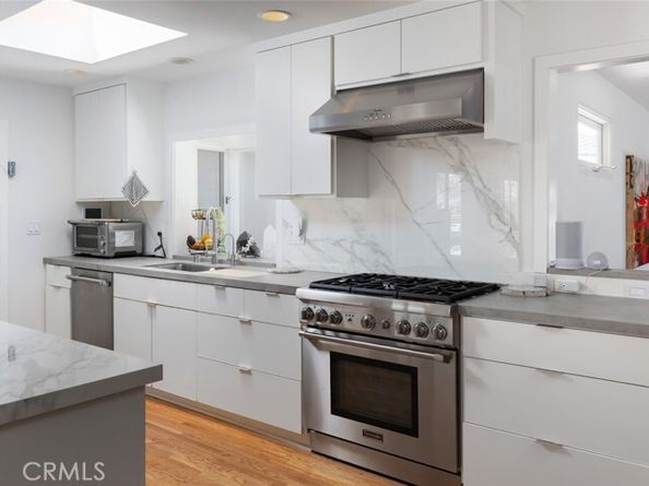 2516 Vista Baya, Newport Beach CA 92660