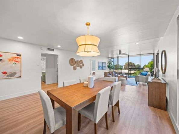 2500 Torrey Pines Rd 305, La Jolla (san Diego) CA 92037