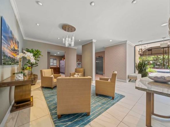 2500 Torrey Pines Rd 305, La Jolla (san Diego) CA 92037