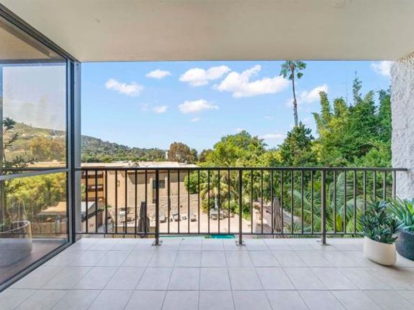 2500 Torrey Pines Rd 305, La Jolla (san Diego) CA 92037