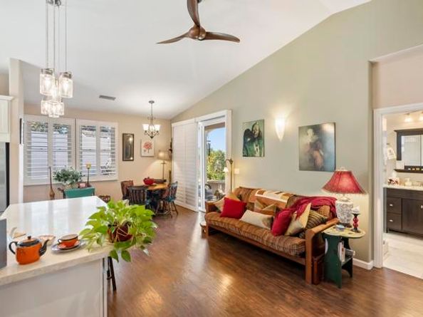 3885 Demus St, San Diego CA 92115