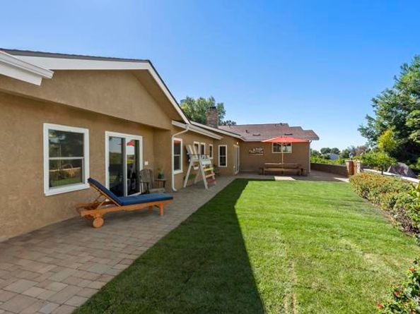 3885 Demus St, San Diego CA 92115