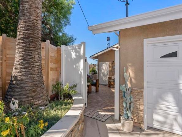 3885 Demus St, San Diego CA 92115