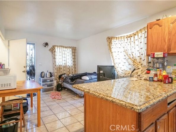 151 W 110th Street, Los Angeles CA 90061