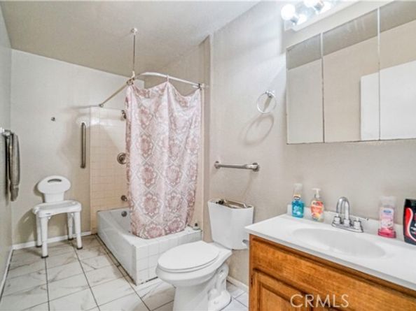 151 W 110th Street, Los Angeles CA 90061