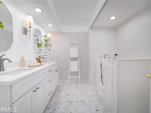 13241 Orange Knoll, Tustin CA 92705