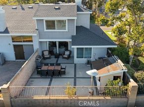 22212 Summit Hill Drive 18, Lake Forest (el Toro) CA 92630