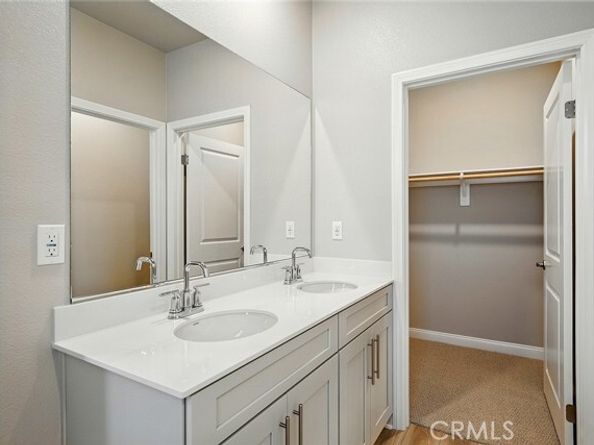 1425 W Sunrise Lane, San Pedro (los Angeles) CA 90732