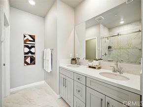 1425 W Sunrise Lane, San Pedro (los Angeles) CA 90732