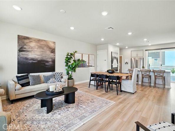 1425 W Sunrise Lane, San Pedro (los Angeles) CA 90732